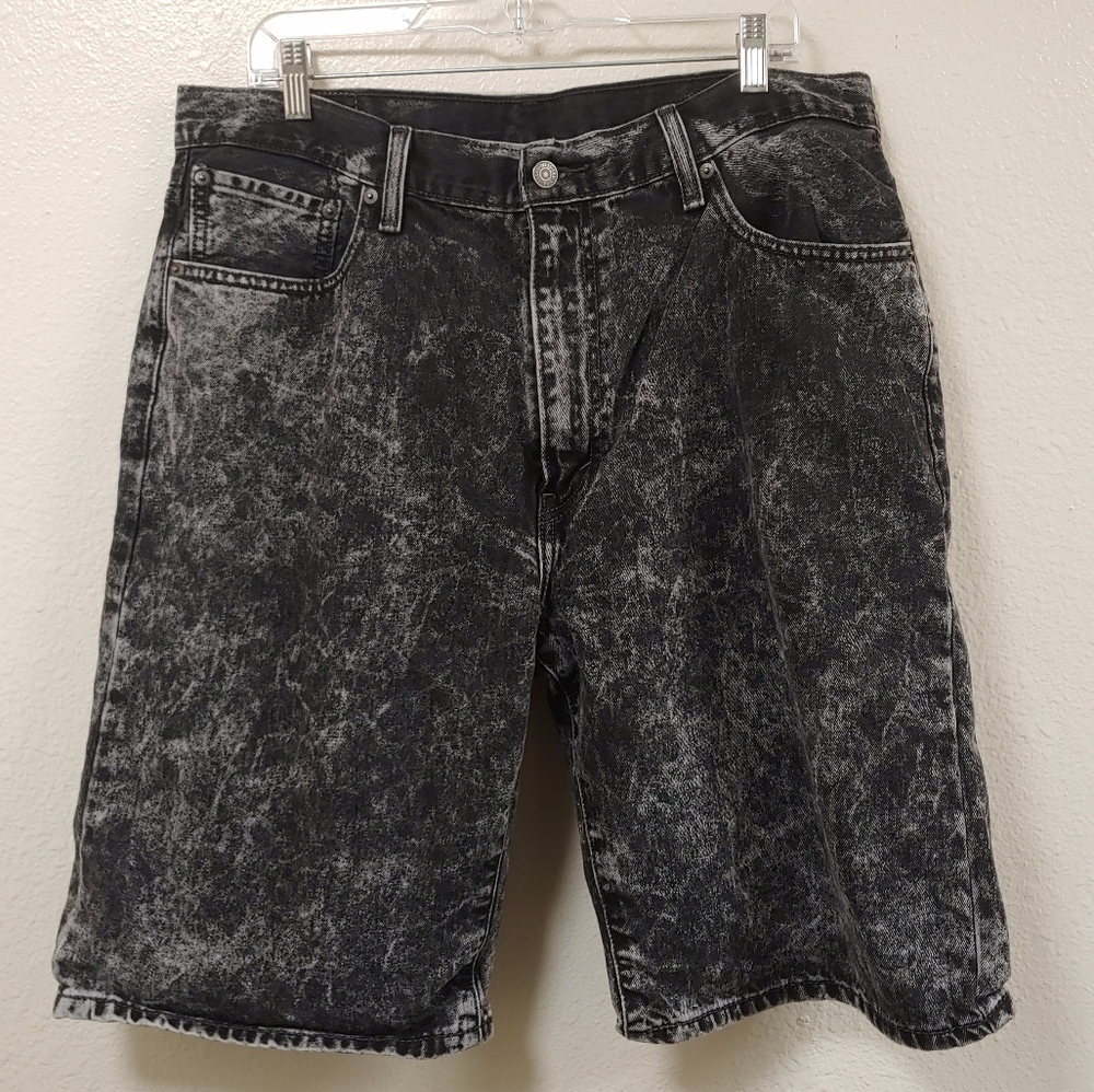 Levi's 569 shorts